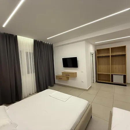 Kanaj Rooms And Apartments Vlore Exterior photo