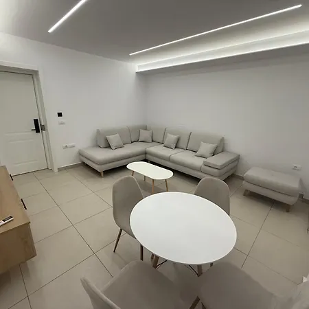 Kanaj Rooms And Apartments Vlore Exterior photo
