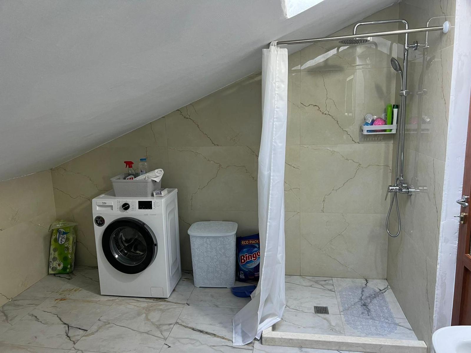 Kanaj And Apartamento