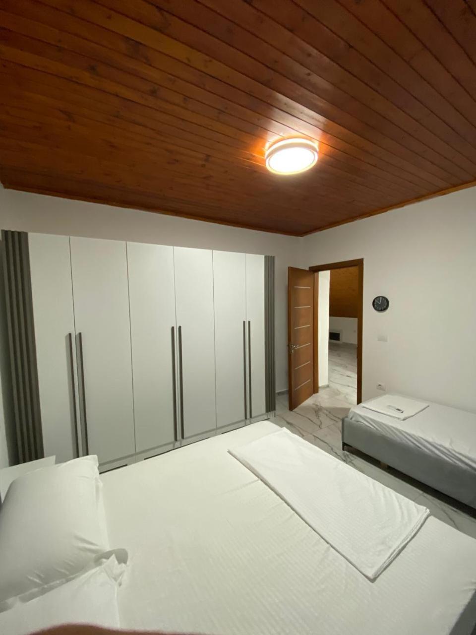 Kanaj And Apartamento