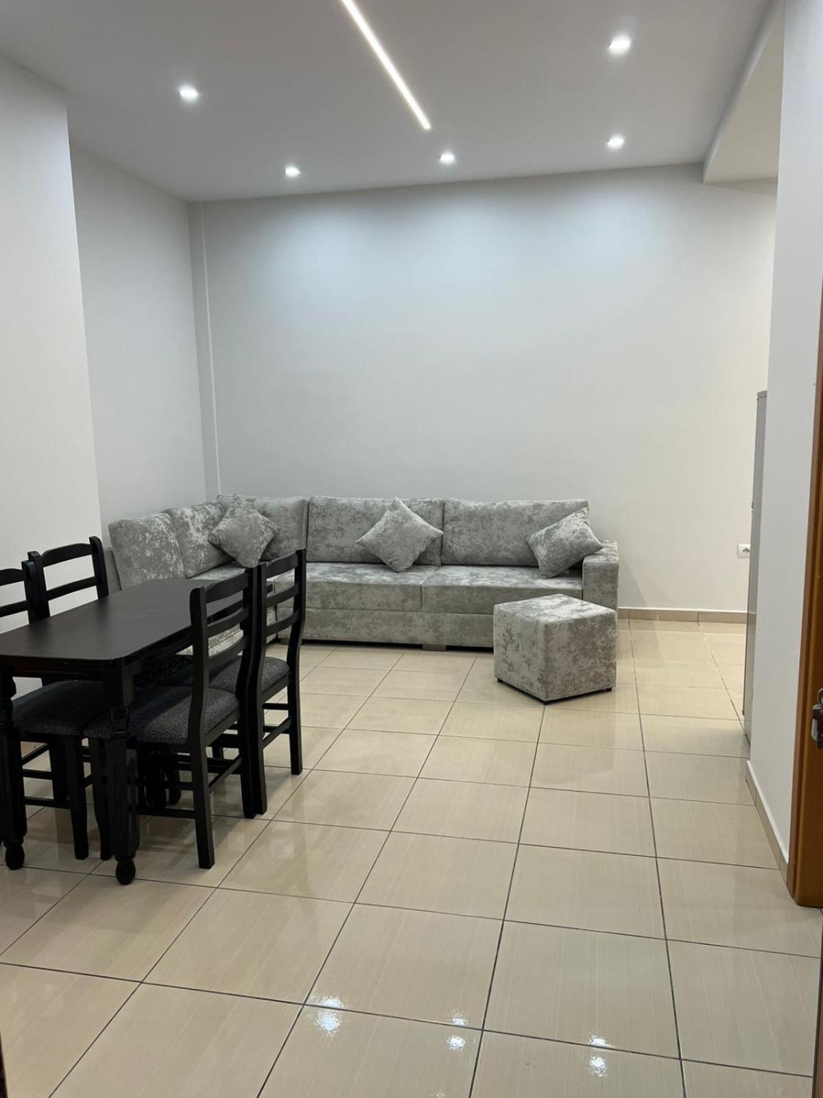 Kanaj And Apartamento